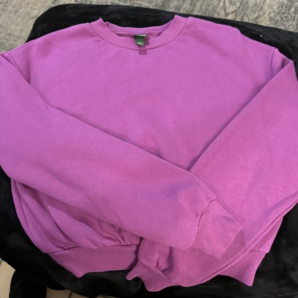 wild fable Tops - 5/$20 + $5.95 shipping bundle deal! - Wild Fable sweatshirt